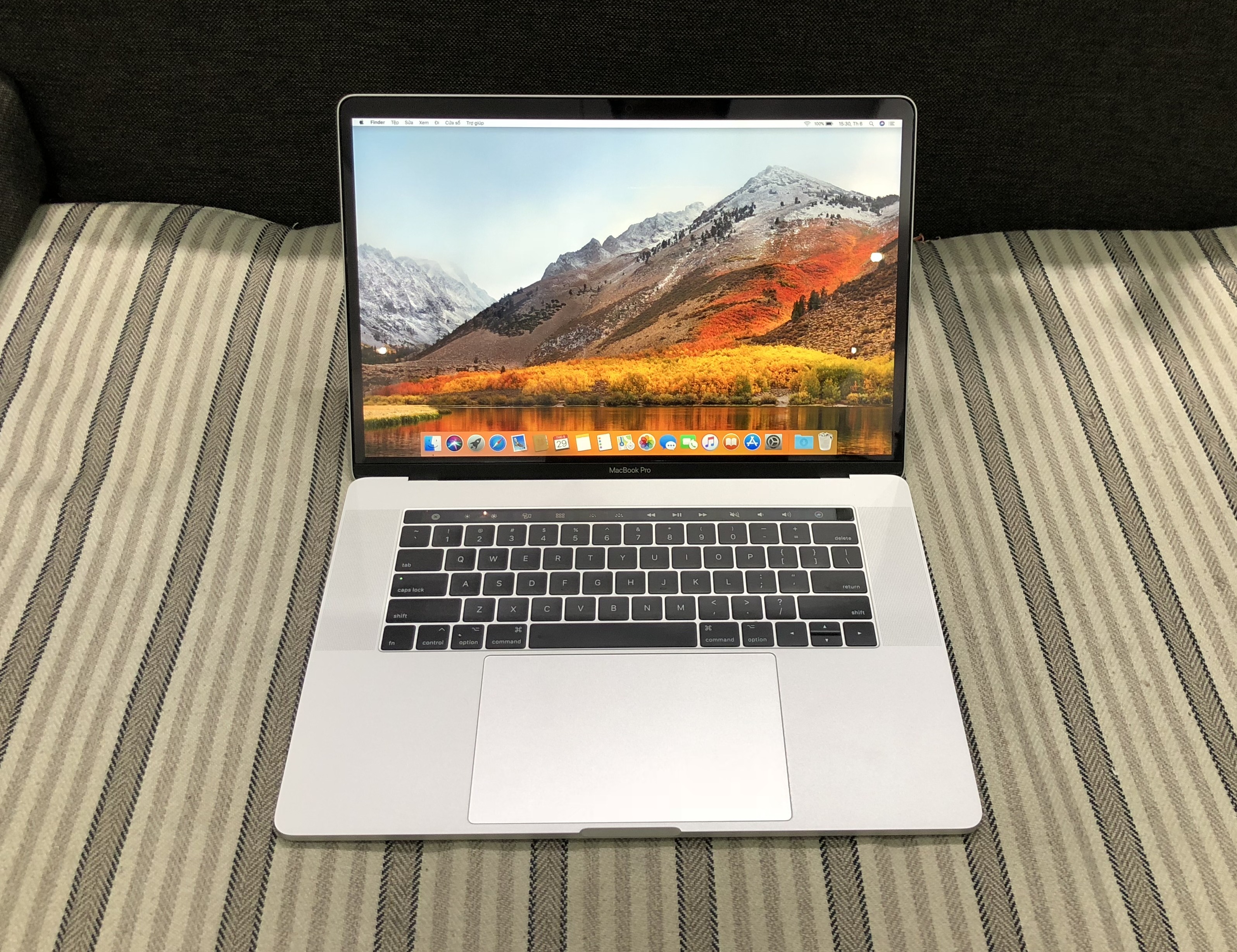 MACBOOK PRO 15IN TOUCH BAR MR962 SILVER- 2018